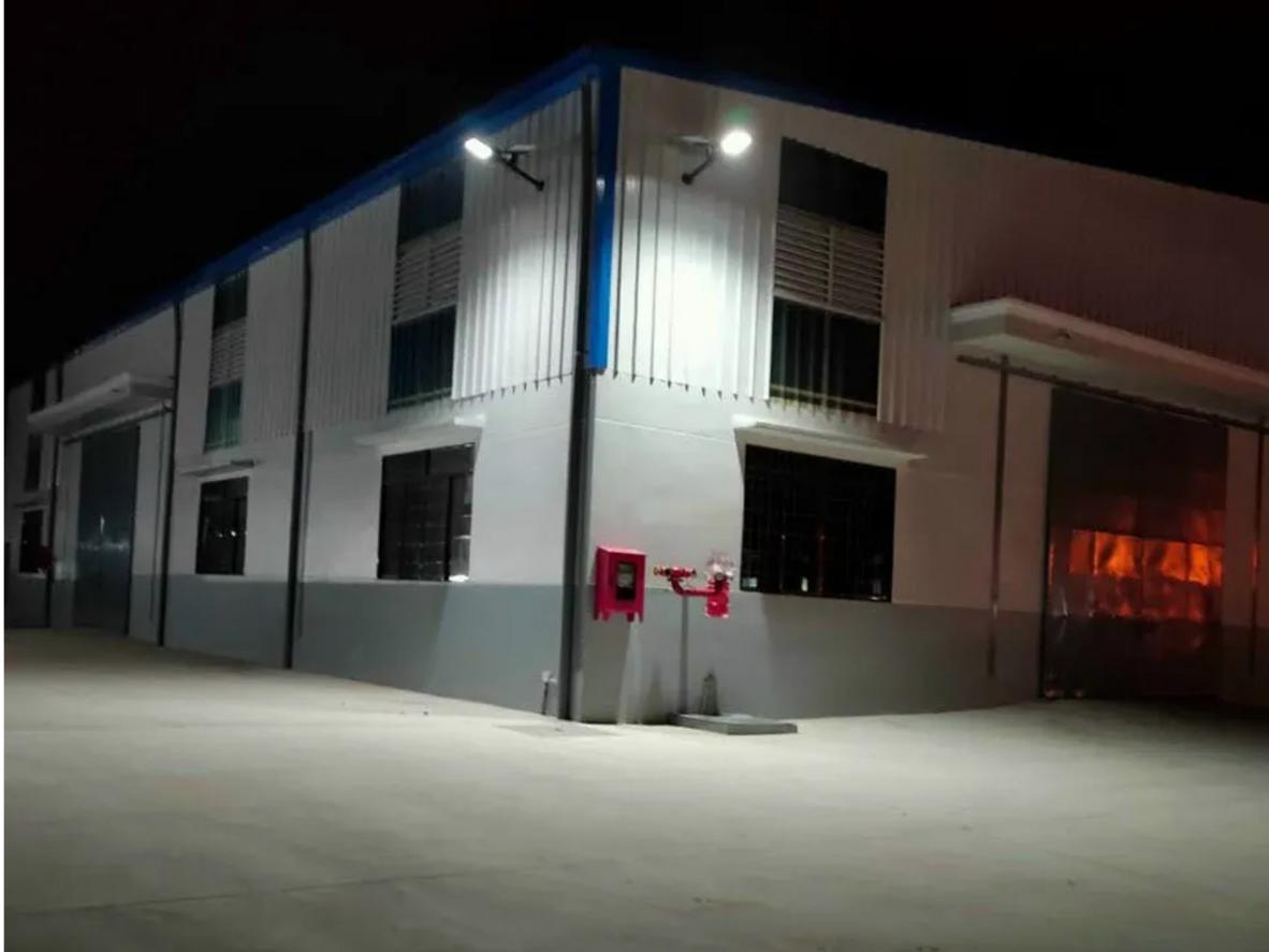 IP66 chống bụi nước, thiết kế chịu thời tiết.