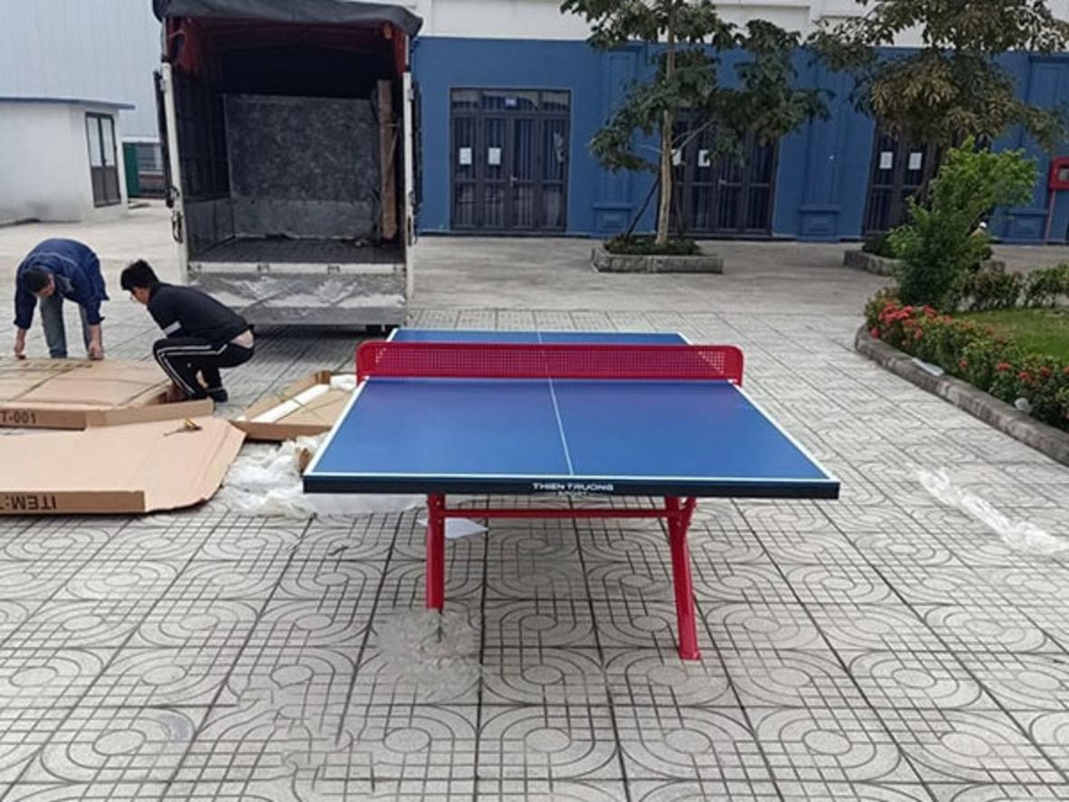 Khung và chân thép sơn tĩnh điện - chắc chắn và bền