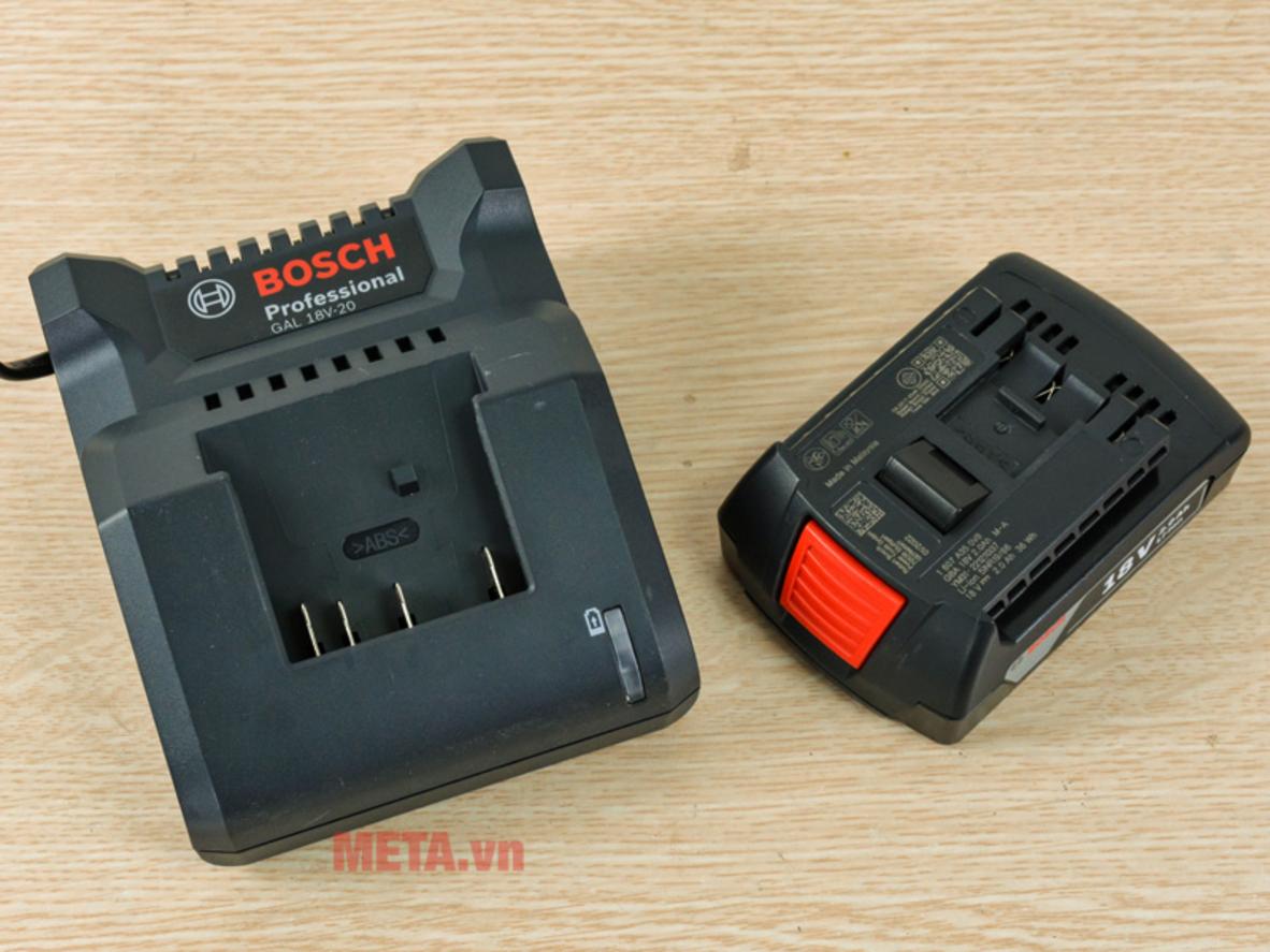 Kích thước gọn giúp thao tác ở không gian chật hẹp