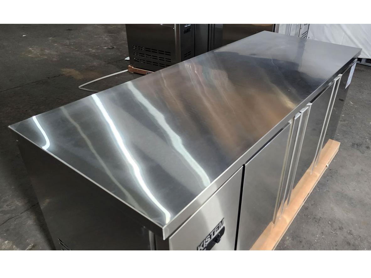 Cận cảnh dàn lạnh trực tiếp (coil) của KIS-XDT18R