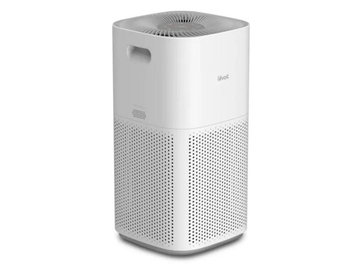 CADR 697 m3/h, phù hợp phòng lớn đến 147m2.