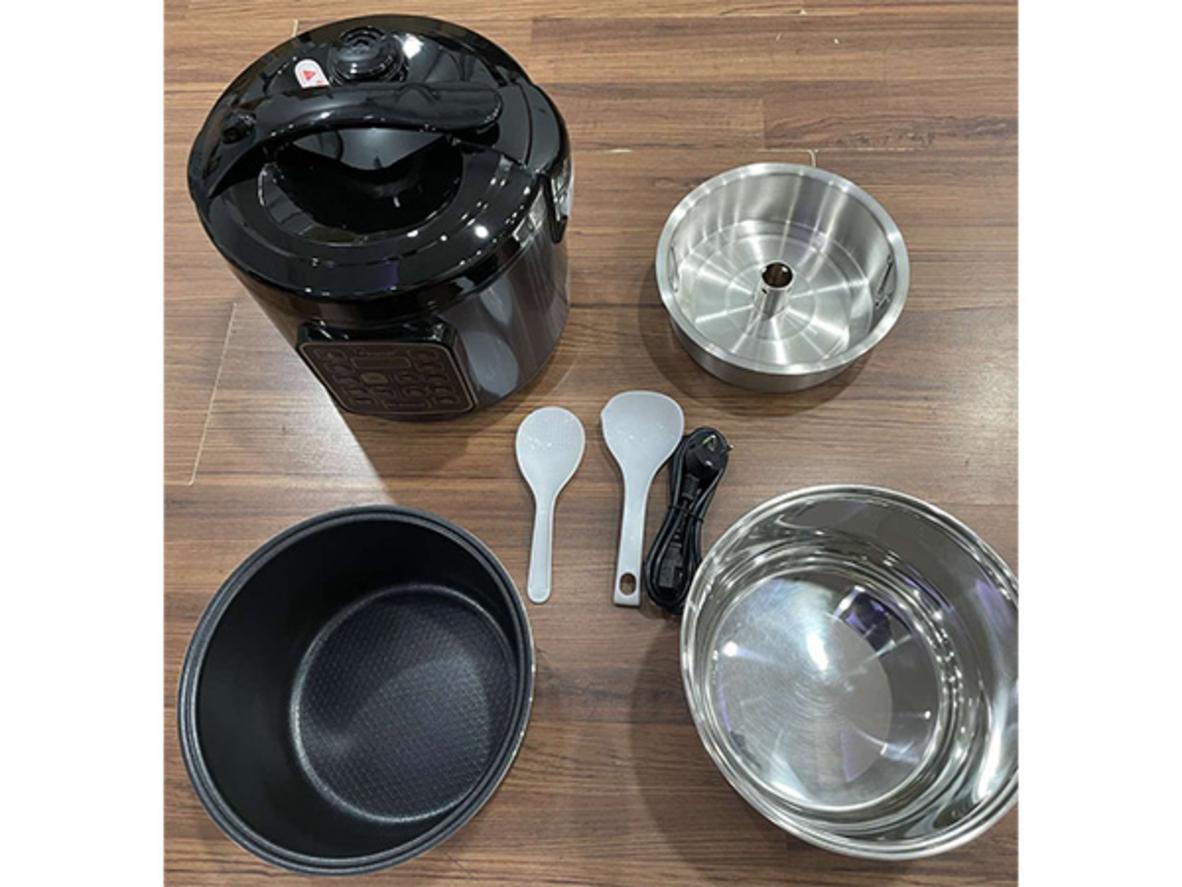 Lòng nồi Ceragan Ceramic chống dính, dễ vệ sinh.