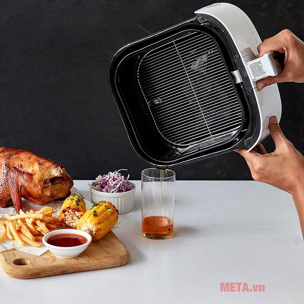 Lòng nồi chống dính — dễ tháo rời và vệ sinh.