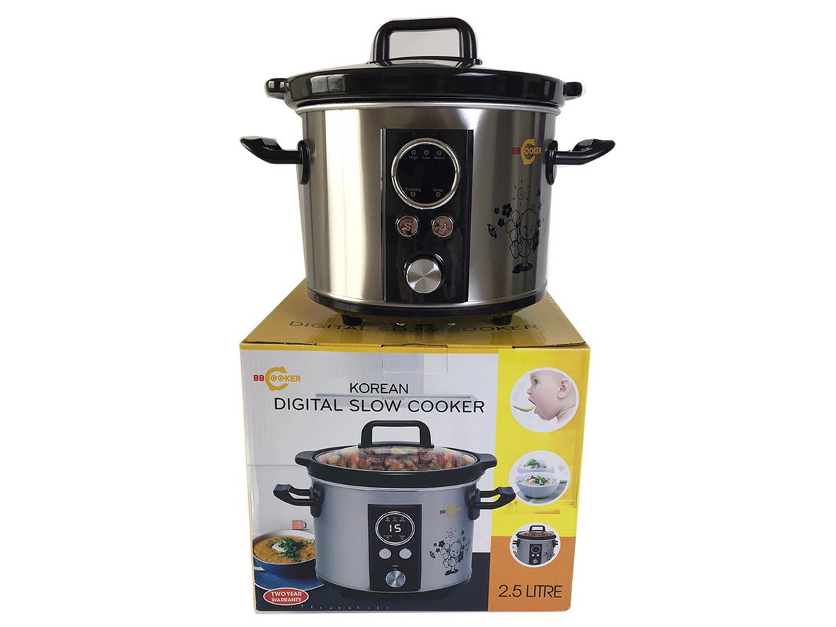 Lòng nồi sứ ceramic giúp giữ nhiệt tốt và nấu chín mềm tự nhiên.