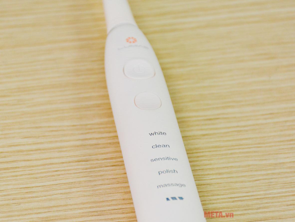 Pin 1500mAh cho thời gian sử dụng lâu và chuẩn chống nước IPX7.