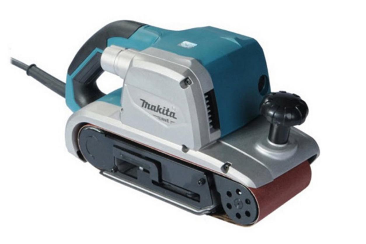 Công suất 940W Makita M9400B