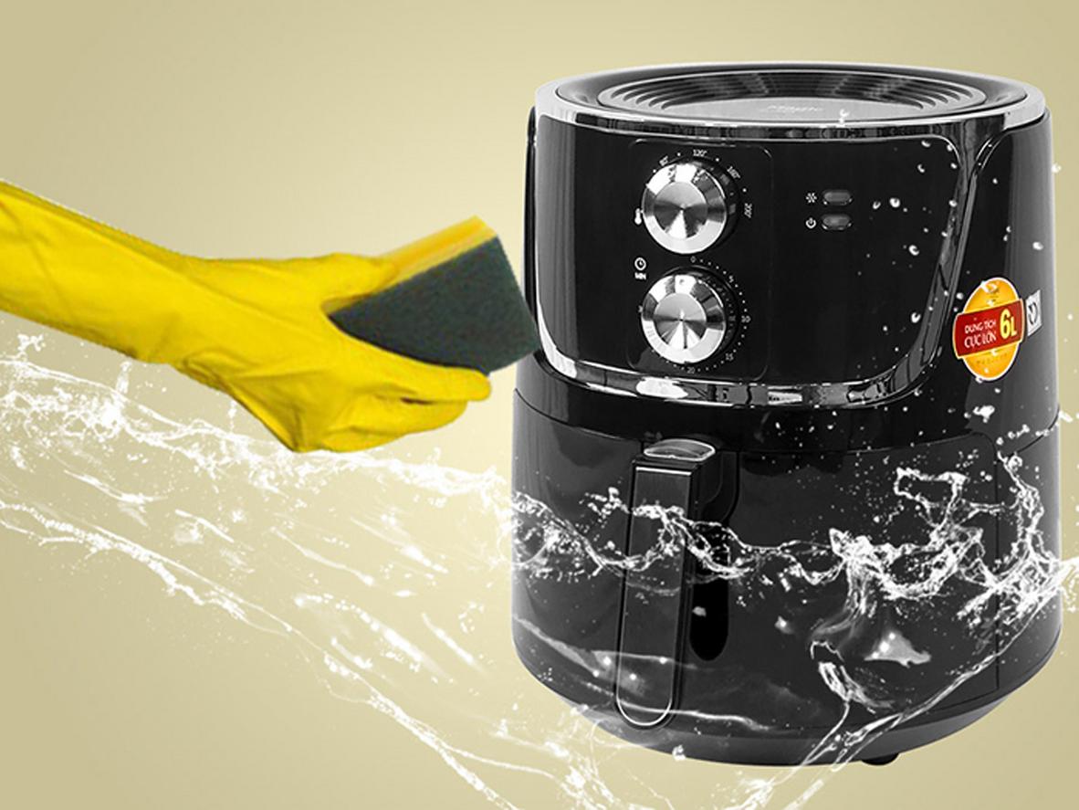 Lòng nồi chống dính Teflon và thiết kế thuận tiện cho việc vệ sinh.