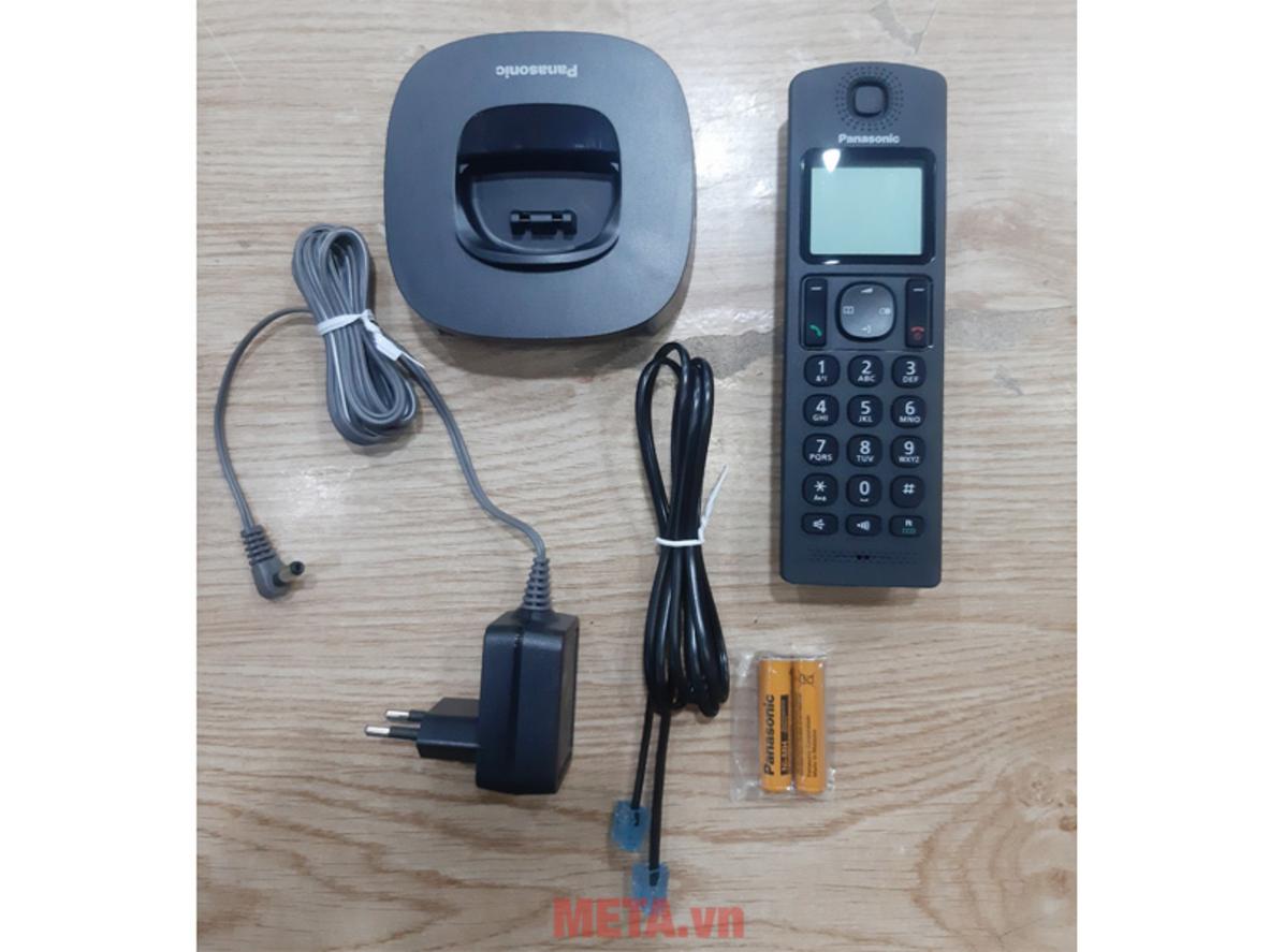 Màn hình LCD, danh bạ 50 số và các tính năng tiện ích.