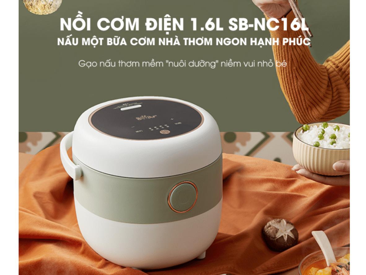 Màn hình LED cảm ứng và phụ kiện đi kèm — dùng tiện lợi