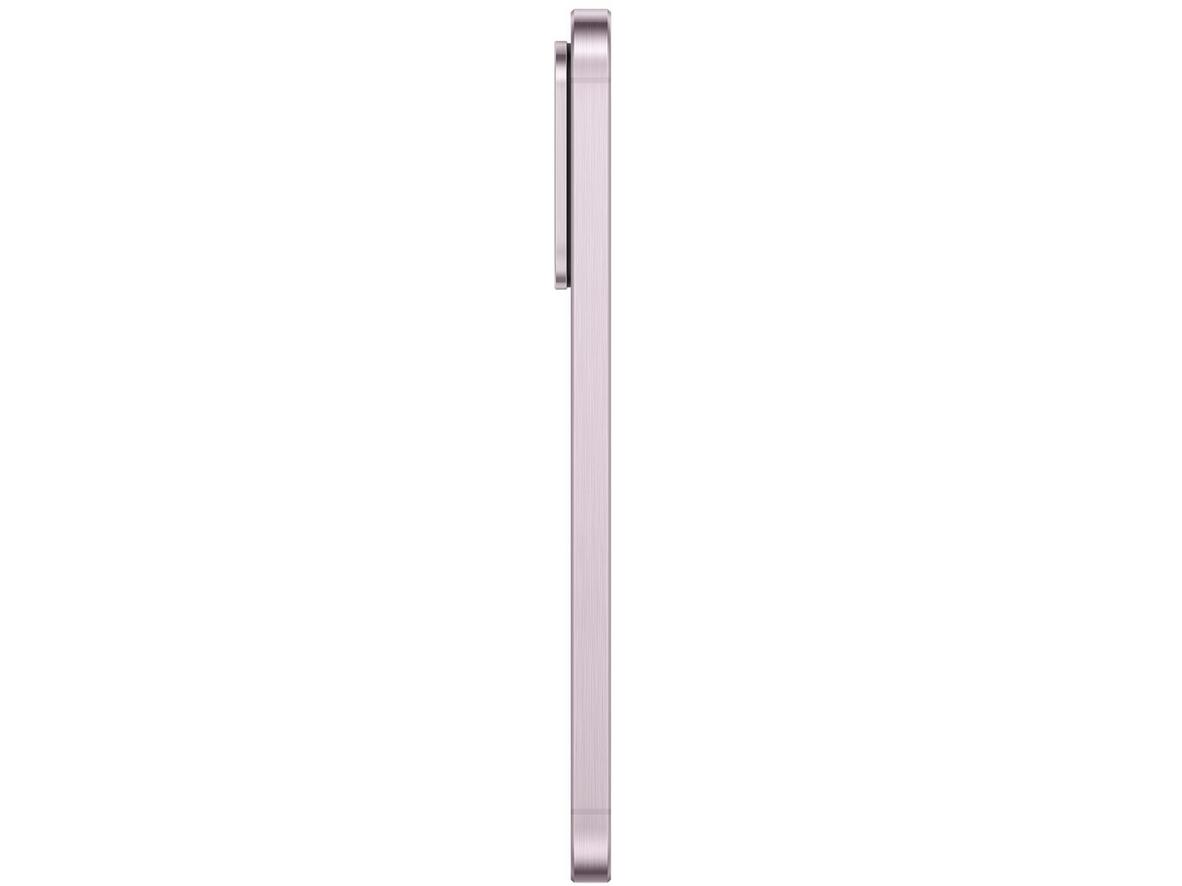 Màn hình Super AMOLED 6.7" 120Hz — sáng và mượt ngay dưới nắng