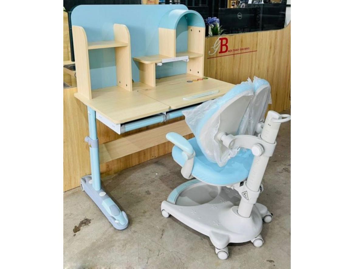 Mặt bàn Gỗ Chisamu - bền, ít phản quang