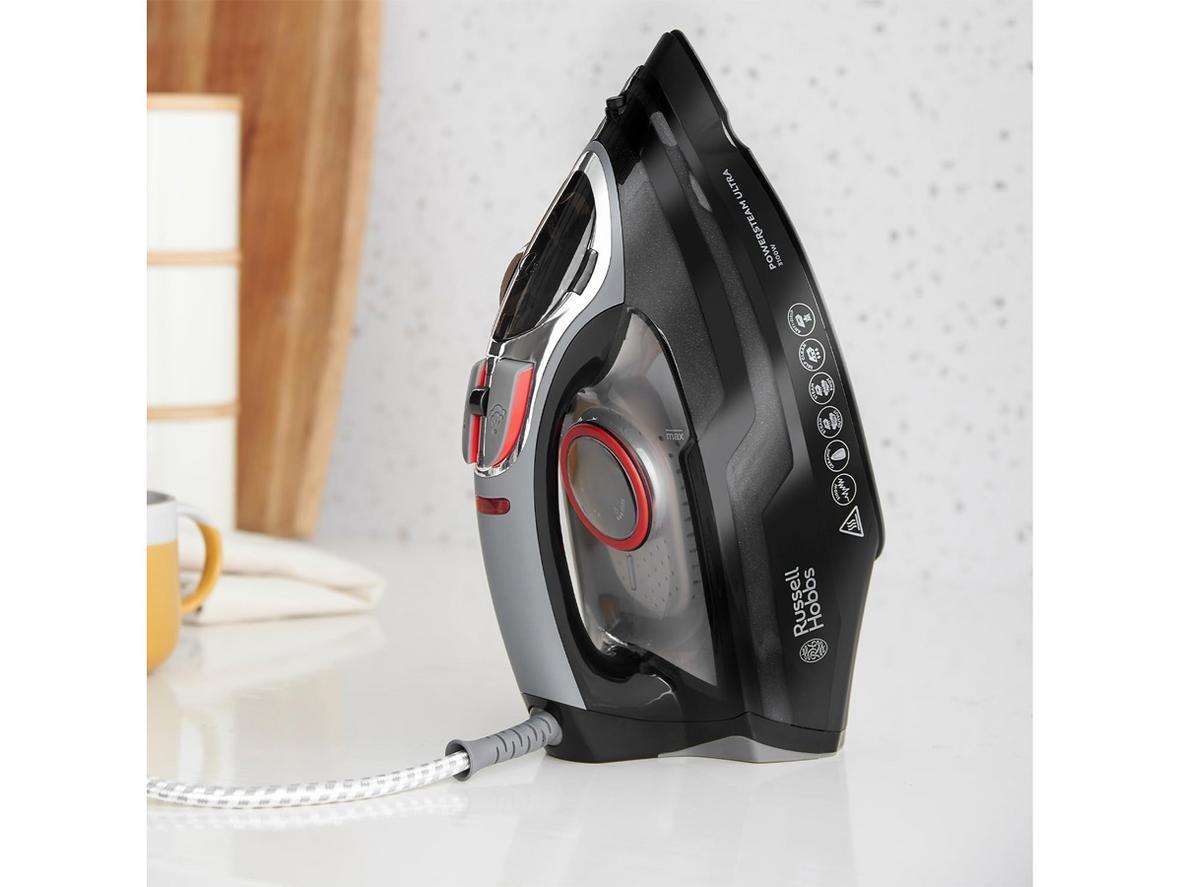 Mặt đế Ceramic với rãnh nút áo cho các chi tiết tươm tất.