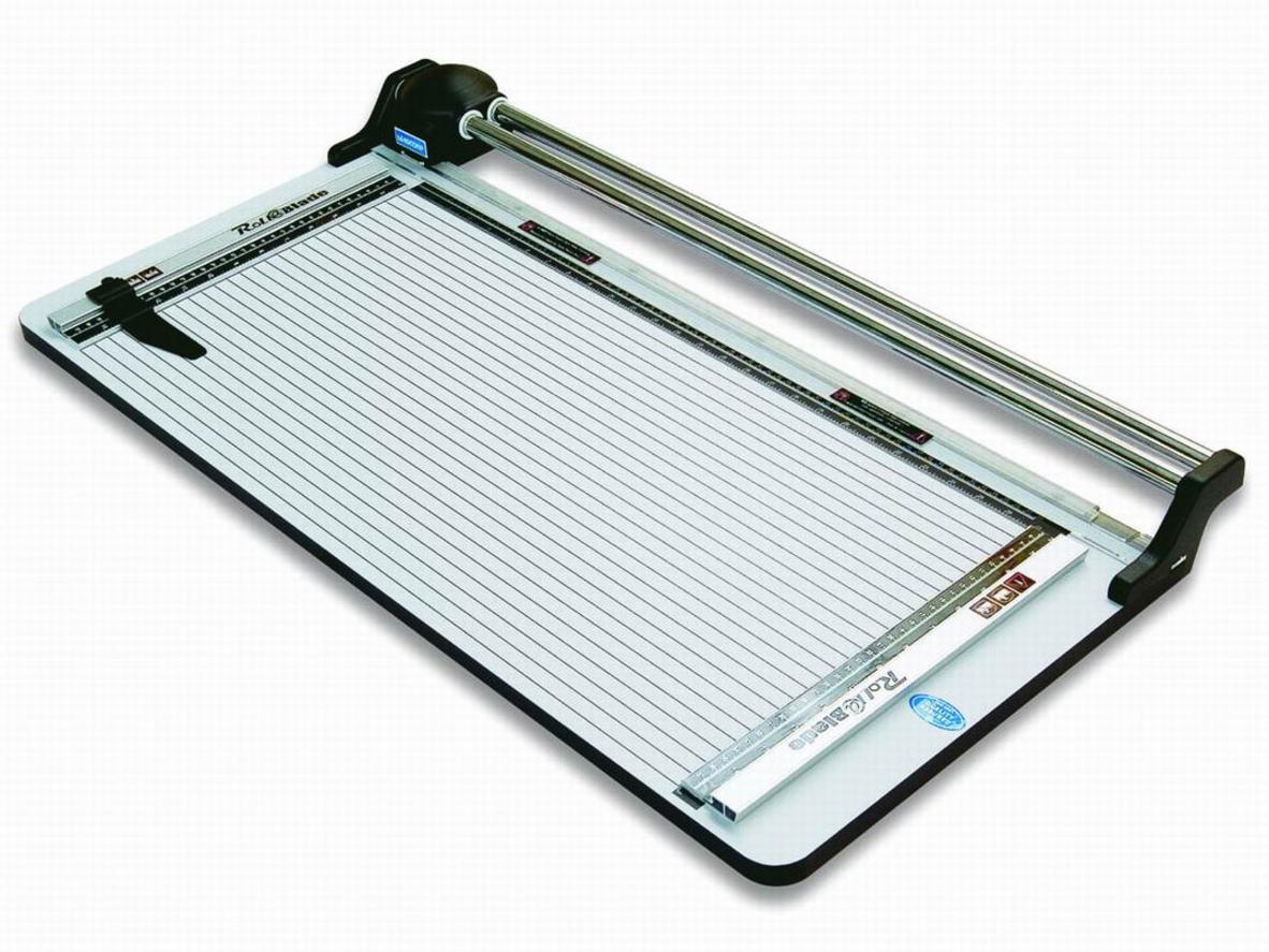 Tổng quan Máy cắt giấy khổ A1 Roll&Blade TM-920D