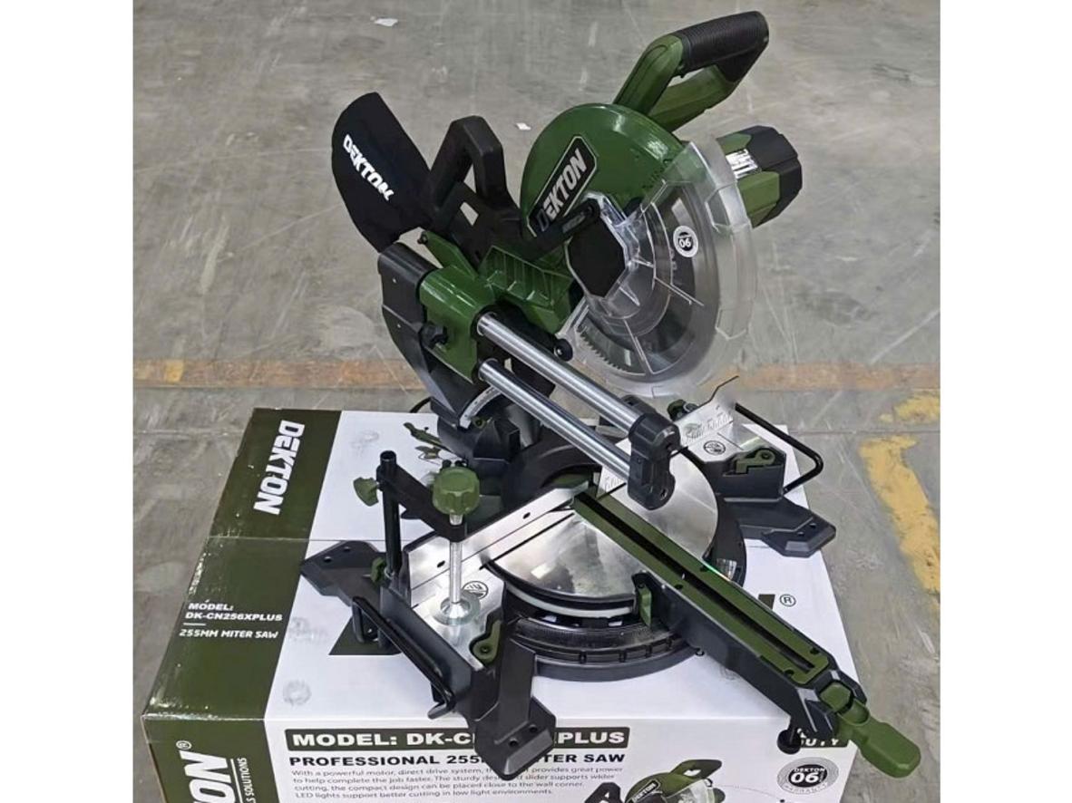 Hệ trượt và góc cắt của Dekton DK-CN256XPLUS