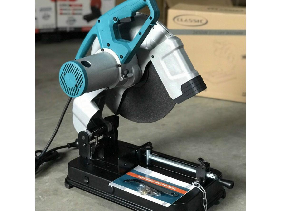 Mô tơ 2400W và cuộn dây đồng của Classic CLA-36355