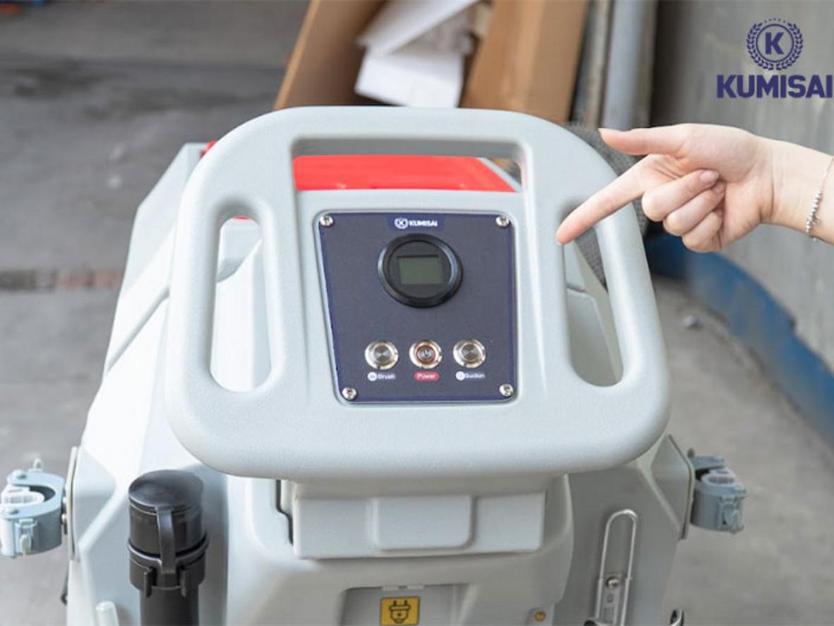 Tổng quan Máy chà sàn công nghiệp liên hợp Kumisai KMS 68B