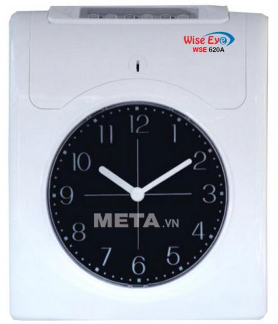Minh họa cơ chế in kim của WSE-620A (ảnh cận cảnh) - hiển thị đầu in và thẻ in ra trong 2 màu đỏ/đen) , imagePrompt: A close-up of the dot matrix print head printing red and black on a time card, with clear text and high contrast.