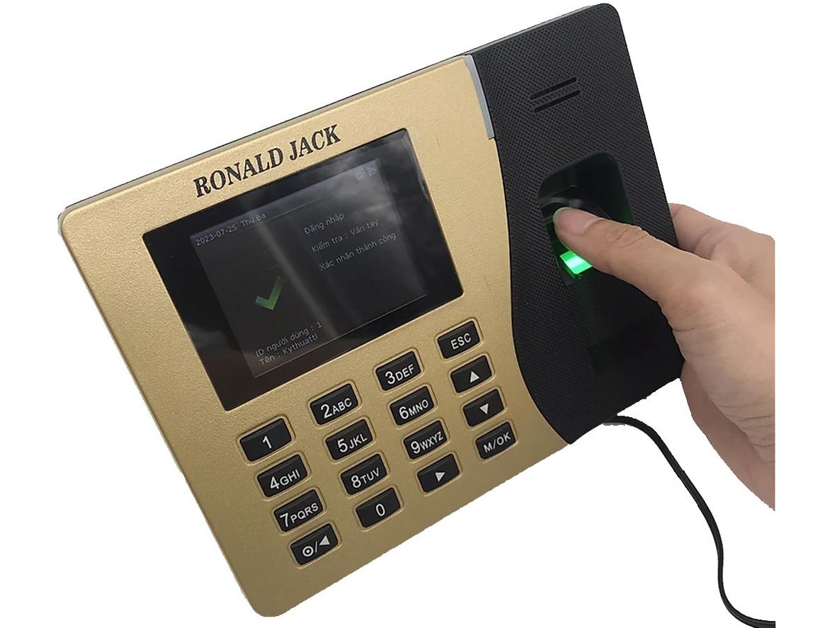 Tổng quan Máy chấm công vân tay Ronald Jack W200