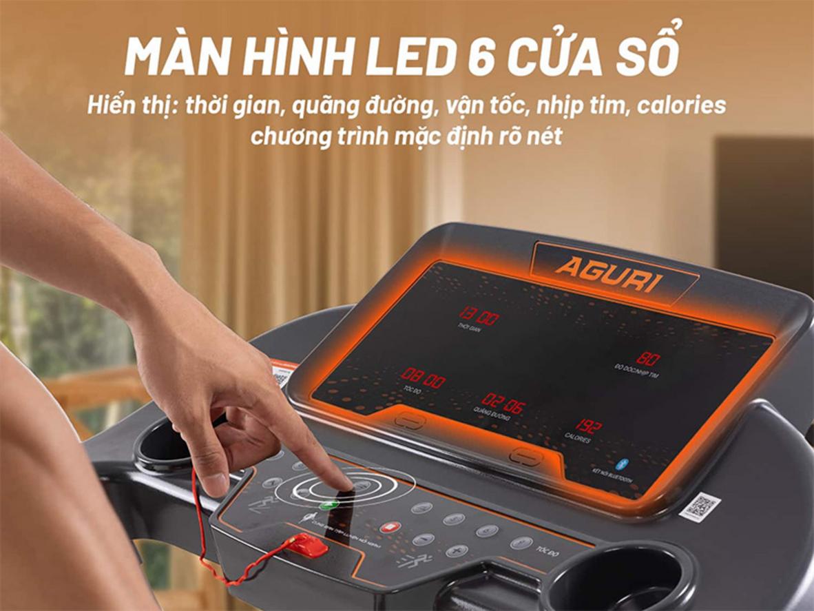 Bàn chạy rộng và hệ giảm xóc giúp giảm lực tác động lên khớp, phù hợp cho cả người mới và người tập thường xuyên.