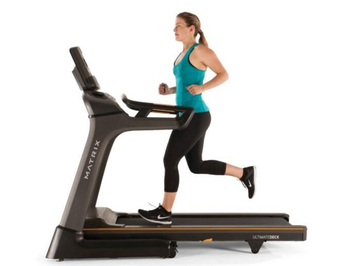 Tổng quan Máy chạy bộ điện Mỹ Matrix TF30 XER