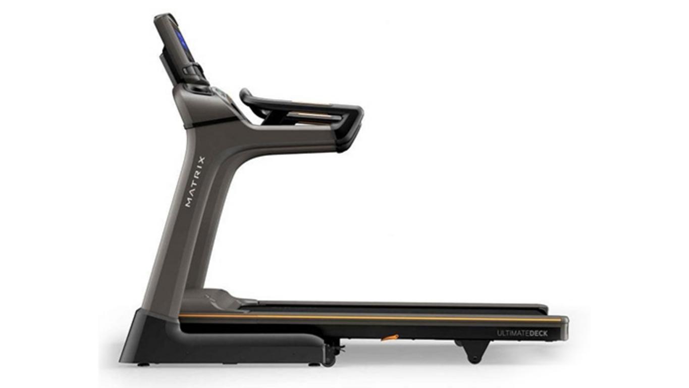 Máy chạy bộ MATRIX TF30 XR