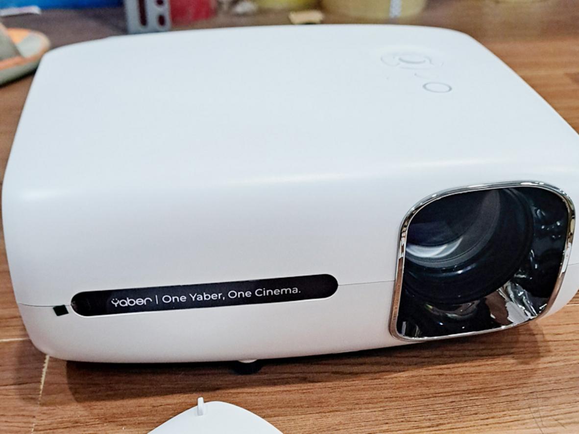 Tổng quan Máy chiếu Yaber V7 Pro