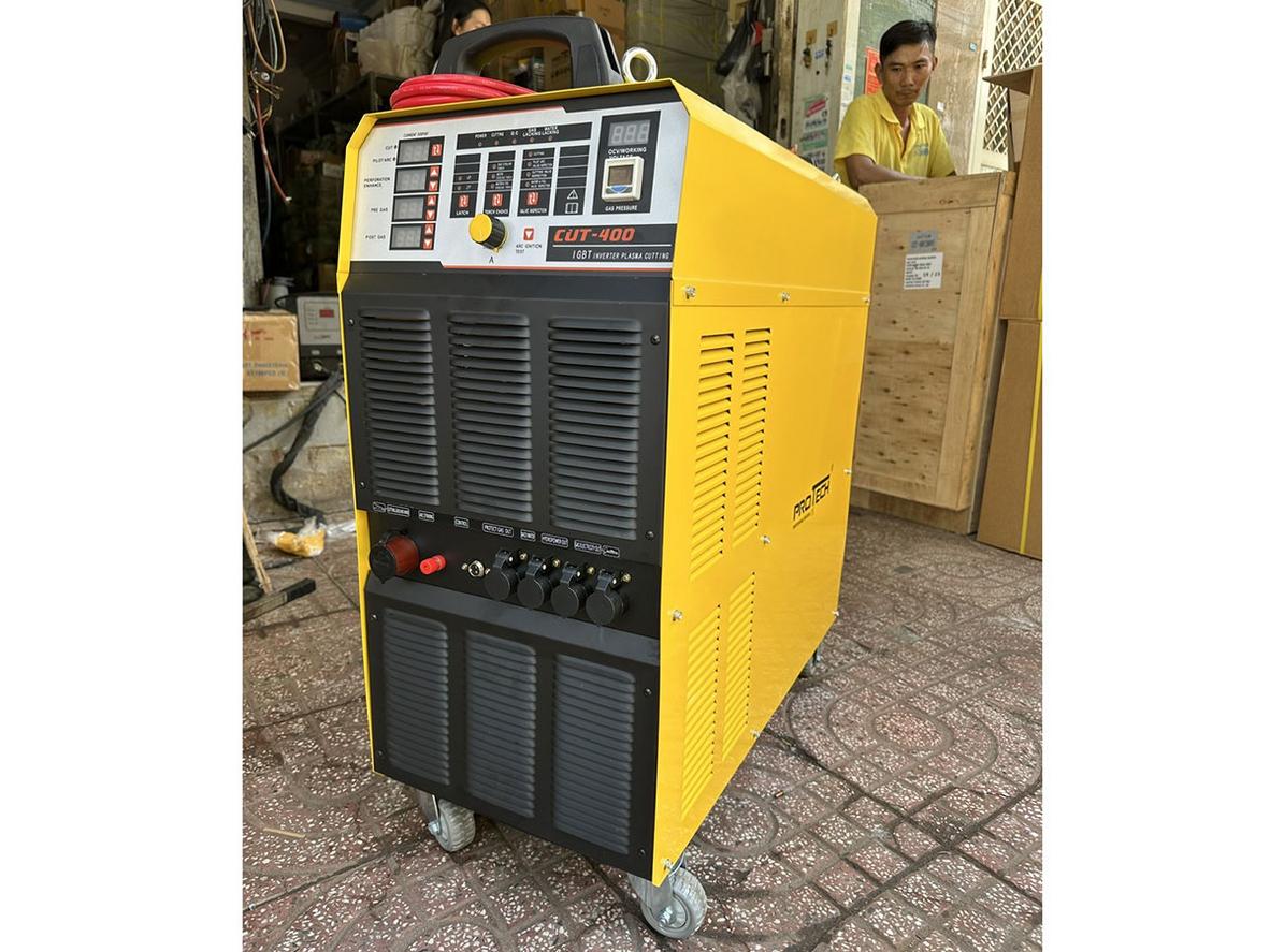 Nguồn 400A & 102 KVA cho công việc nặng