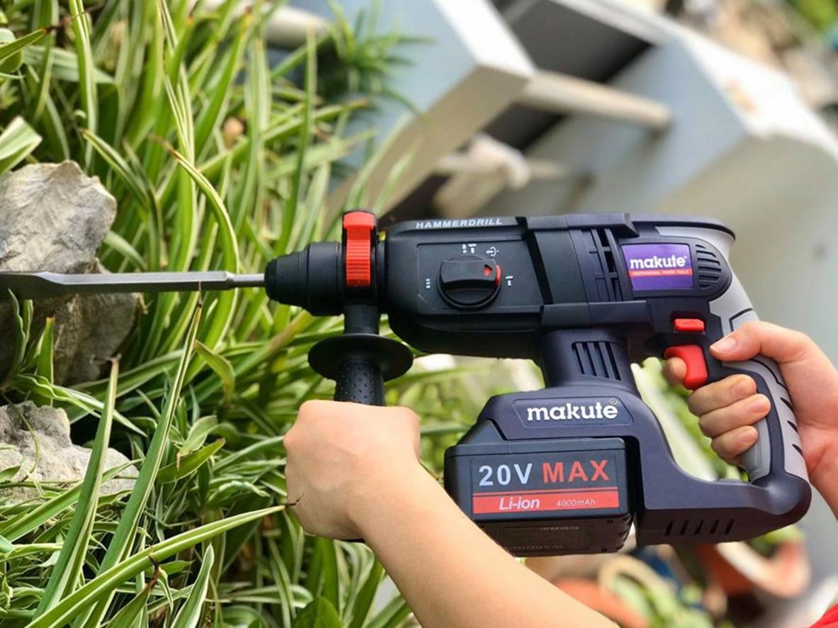 Khả năng khoan bê tông 26mm với SDS-Plus