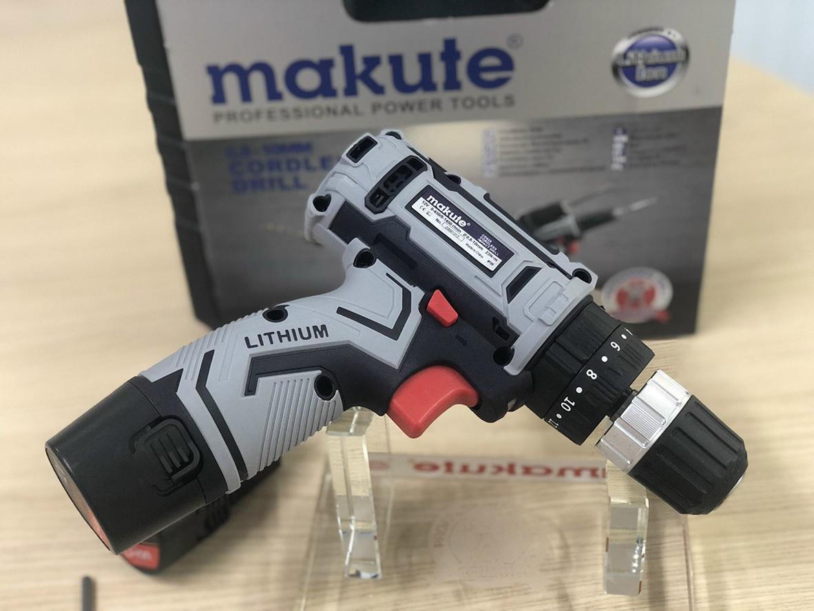 Nhỏ gọn, nhẹ, dễ thao tác — phù hợp làm việc lâu.