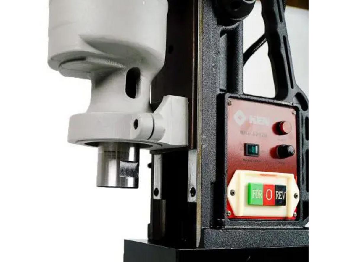 Yêu cầu nguồn 380V và trục MT4