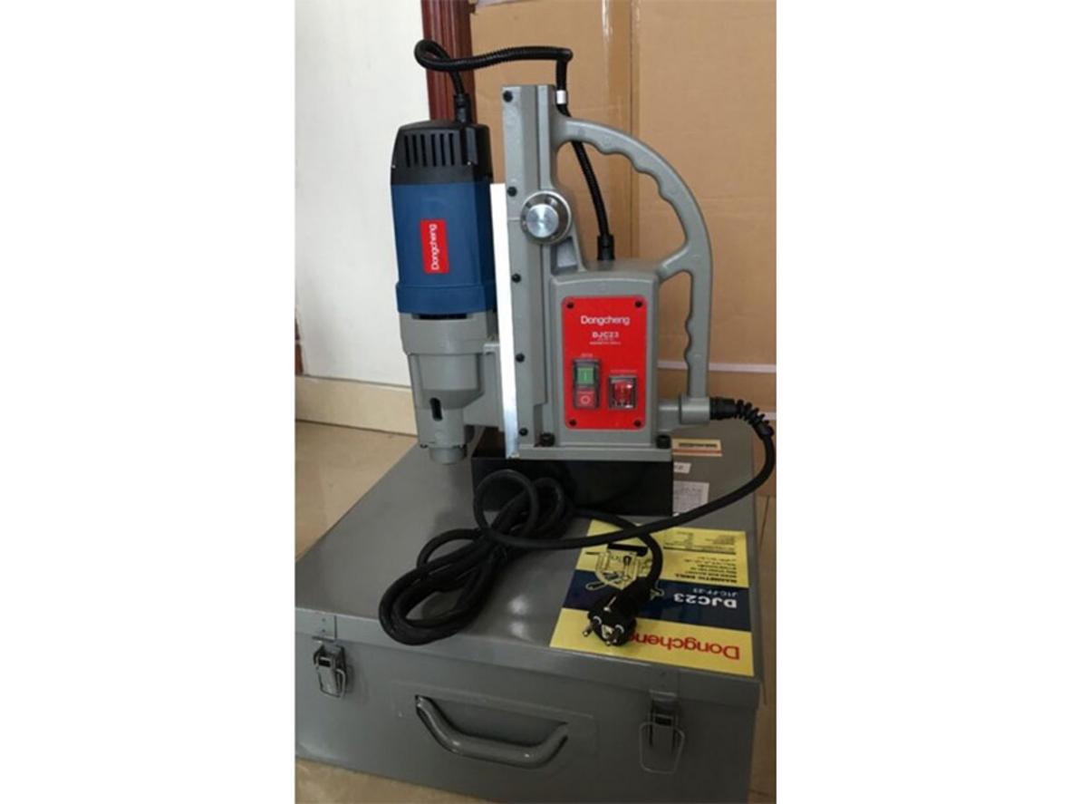 Công suất mạnh mẽ 1500W, hệ thống làm mát hiệu quả