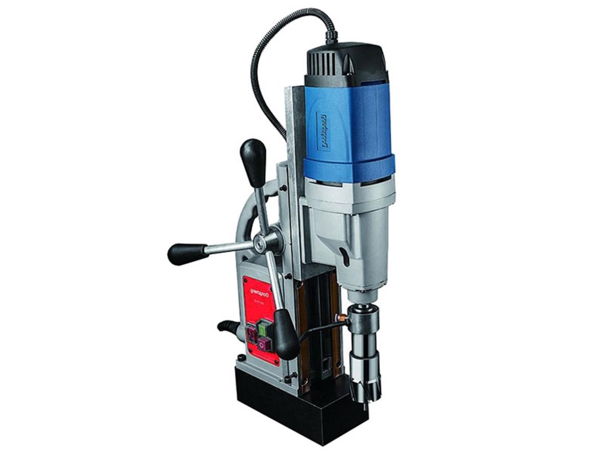 Lực hút 15.000N giữ chặt trên bề mặt kim loại