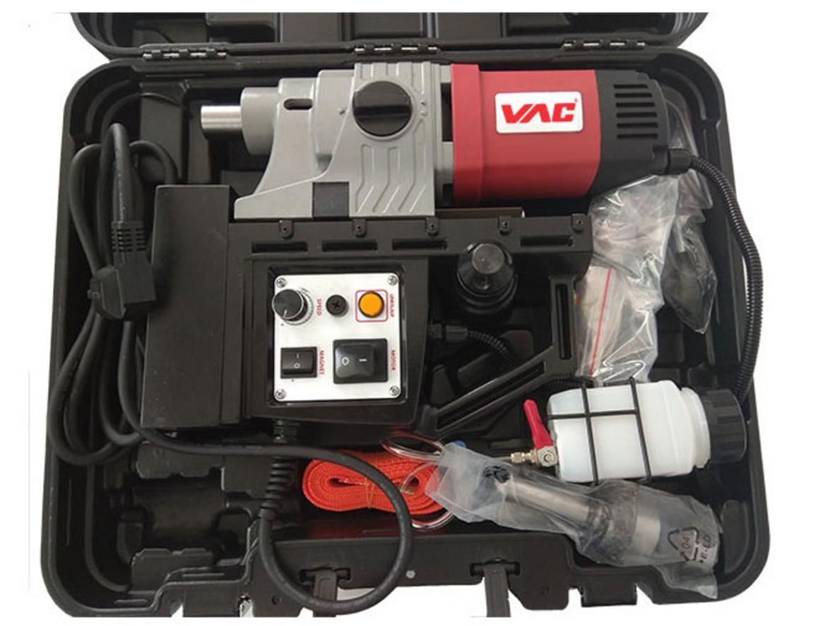 Đế từ lực lớn 15.600N giữ máy cố định