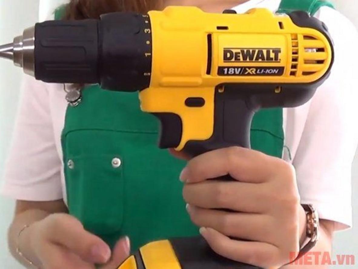 Bộ 2 pin 18V 1.3Ah — giảm thời gian chết khi thi công