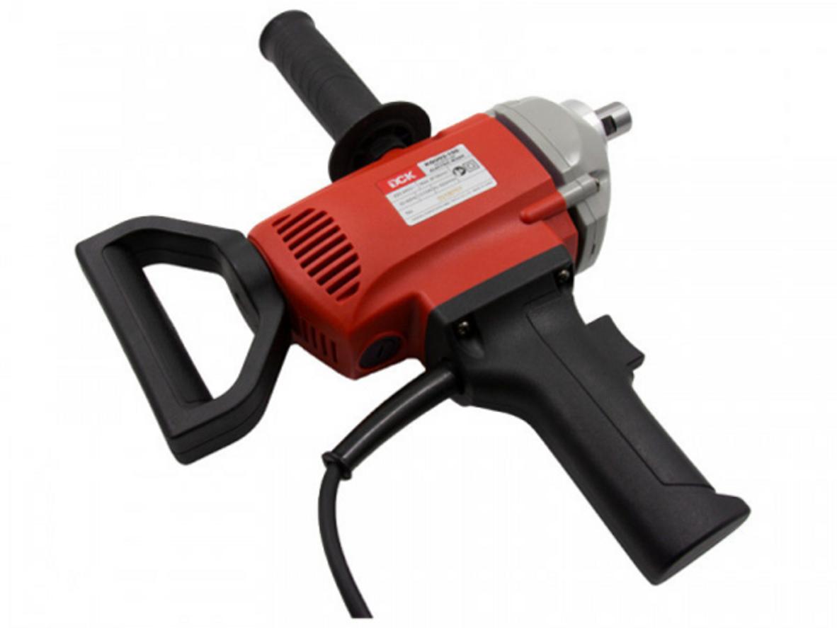 Công suất 1.010W cho lực xoắn mạnh, trộn nhanh