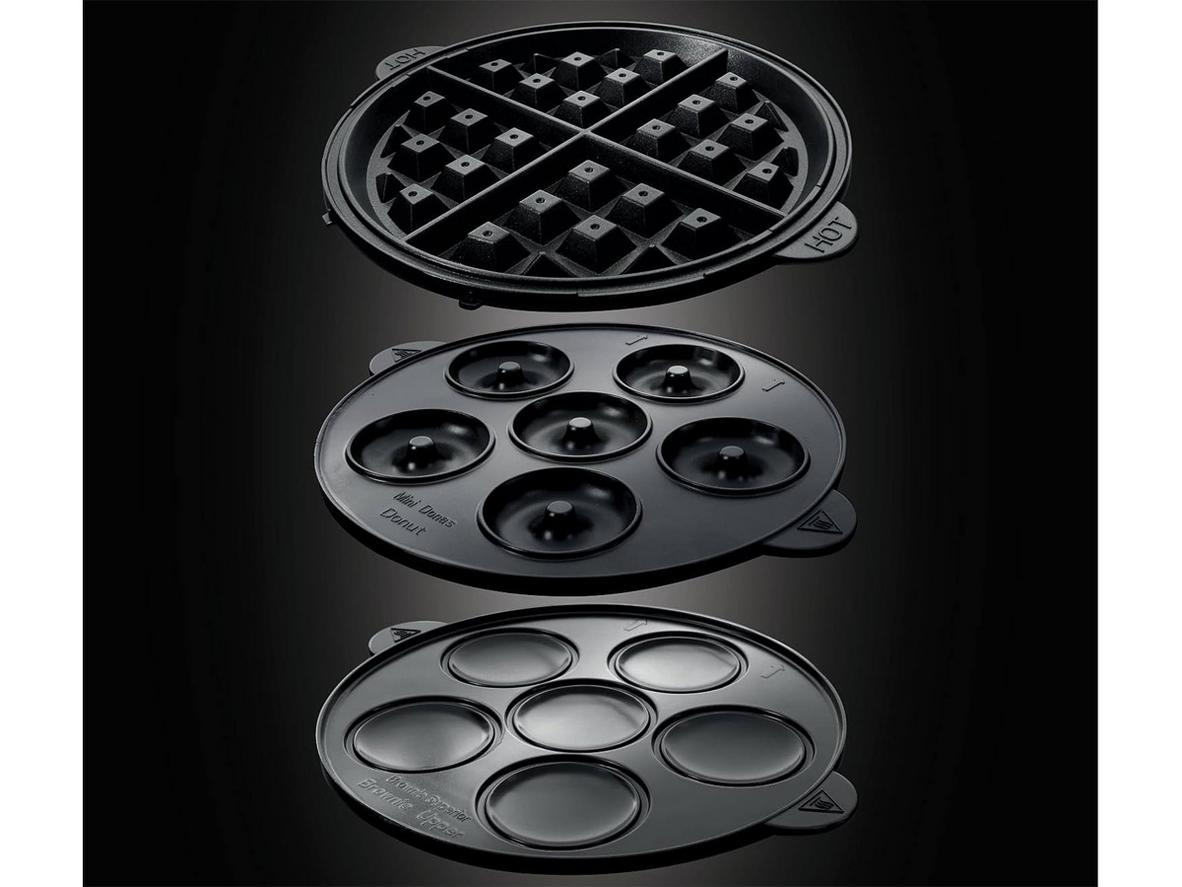 Tổng quan Máy làm bánh waffle Russell Hobbs 24620-56 Fiesta 3 in 1
