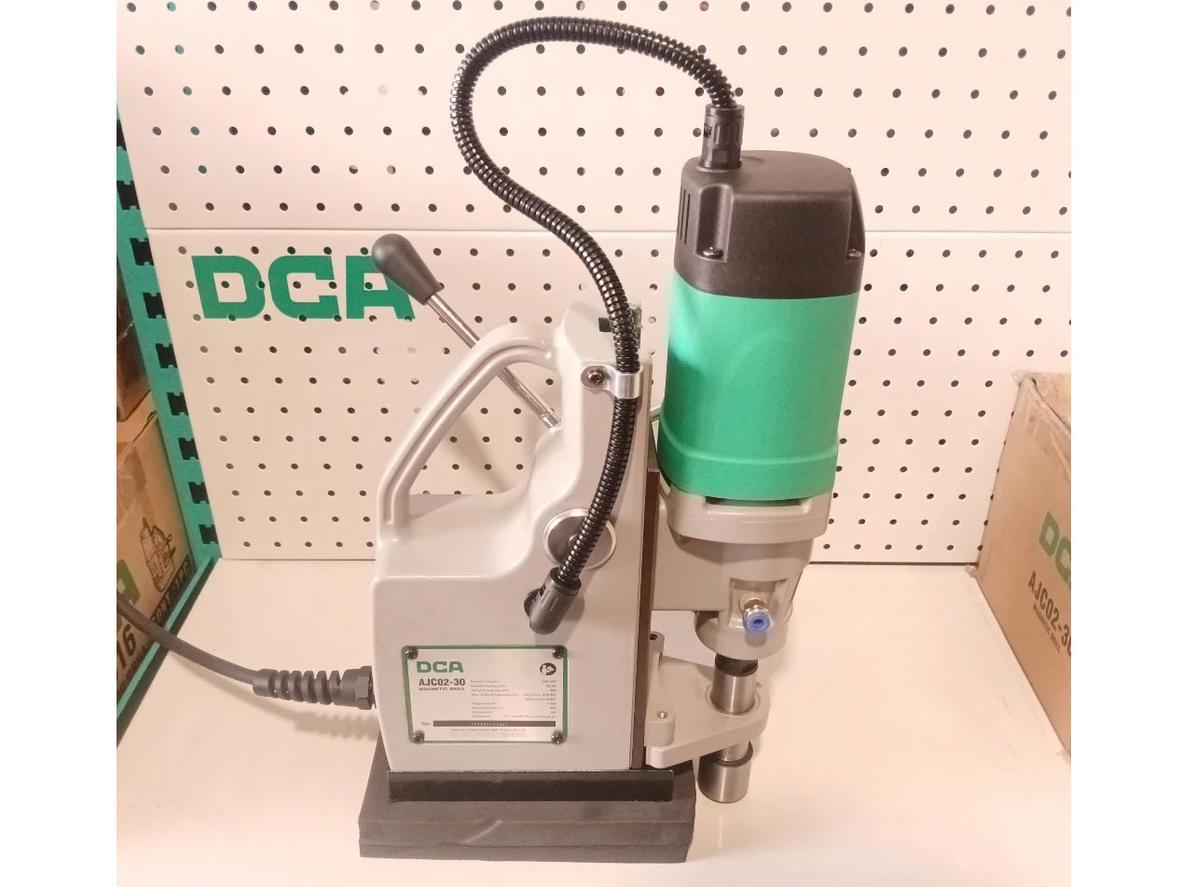 Motor 900W cho hiệu suất khoan ổn định