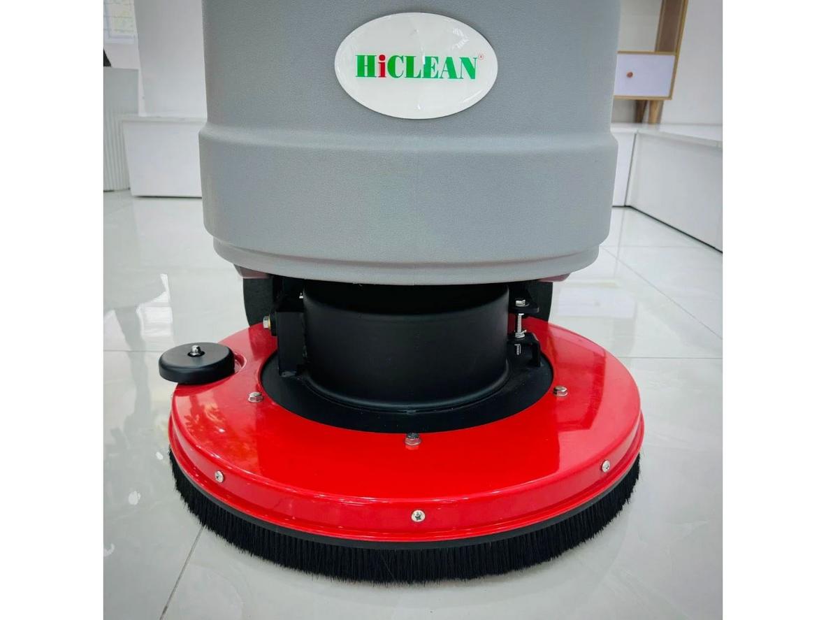 Hệ thống hút mạnh mẽ với bàn hút 800mm