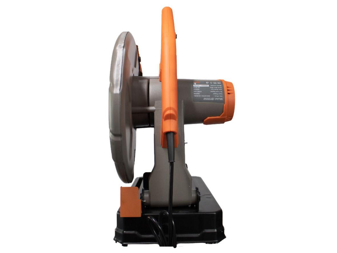 Mô tơ chổi than và thân máy chắc chắn - Ảnh chi tiết.