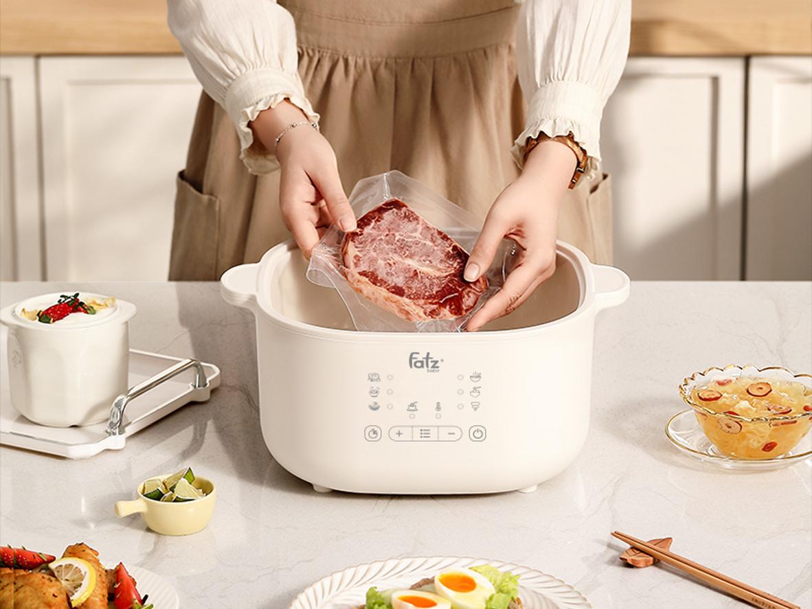 Nấu cách thủy bằng lòng sứ cao cấp giúp món ăn mềm ngon, bổ dưỡng.