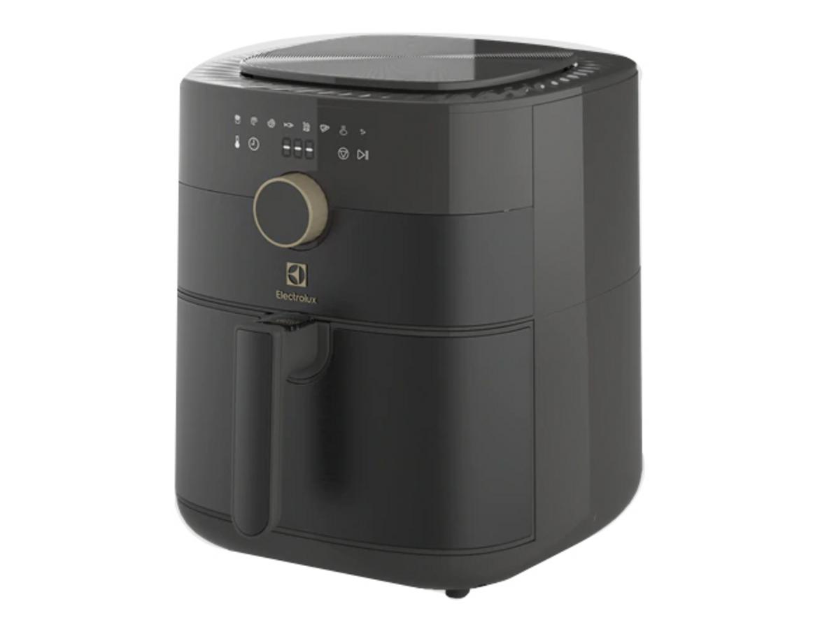 Luồng khí nóng & công suất 1.750W giúp thực phẩm giòn đều.