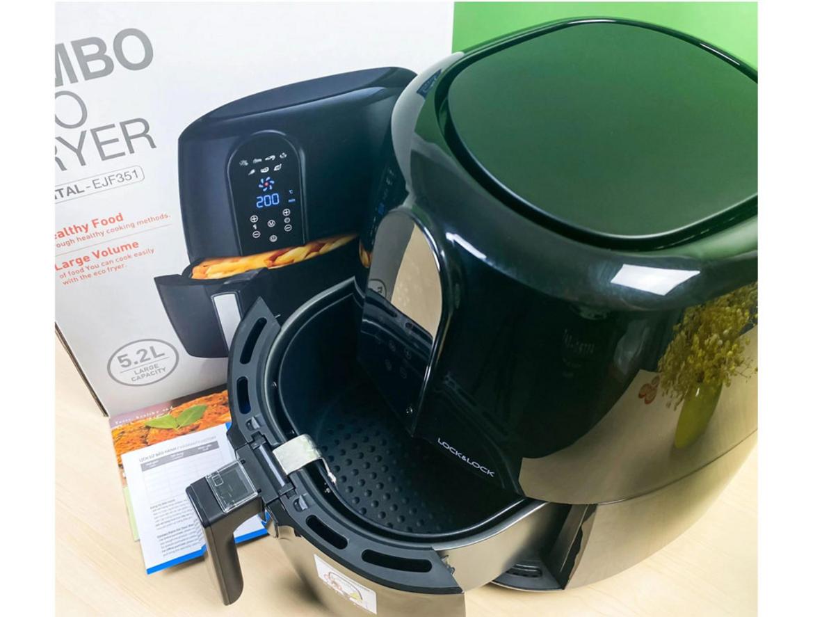 Lòng nồi thép không gỉ phủ chống dính, dễ tháo rời và vệ sinh