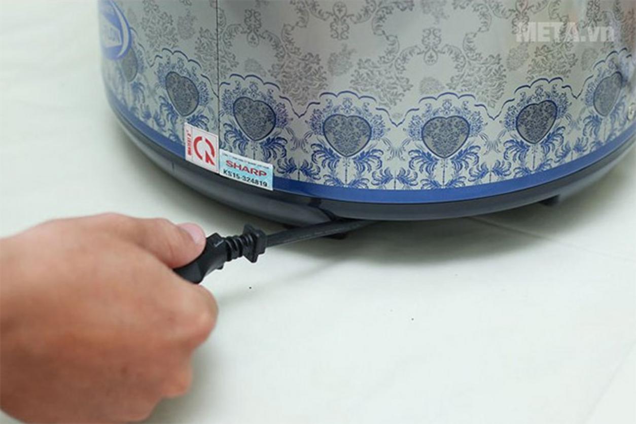 Công nghệ nấu 2D giúp cơm chín đều.