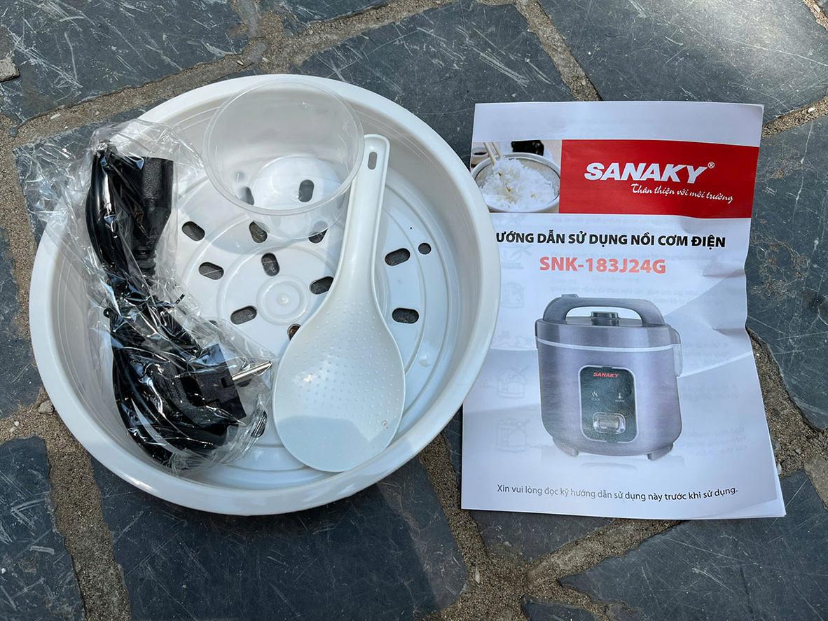 Tổng quan Nồi cơm điện Sanaky SNK-183J24G 1.8 lít