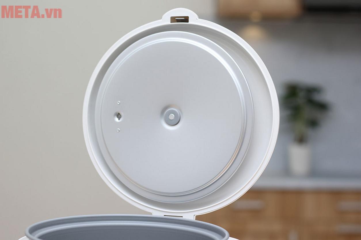 Dung tích 1.8 lít phù hợp cho gia đình 4–6 người