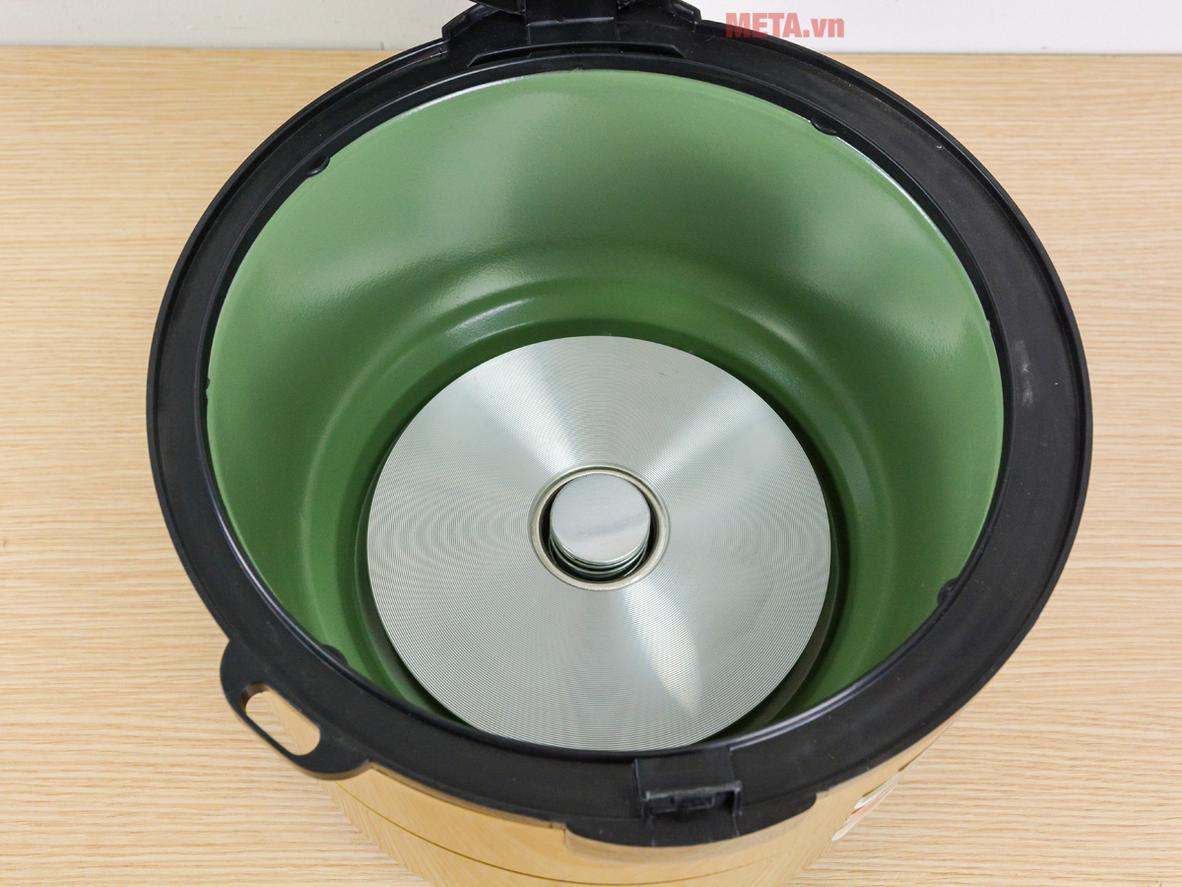 Công suất 700W giúp nấu nhanh mà vẫn tiết kiệm điện.