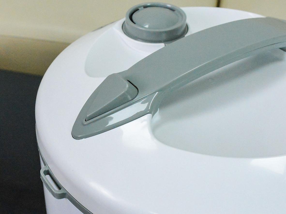 Tổng quan Nồi cơm điện Sunhouse SHD8602 1.8 lít
