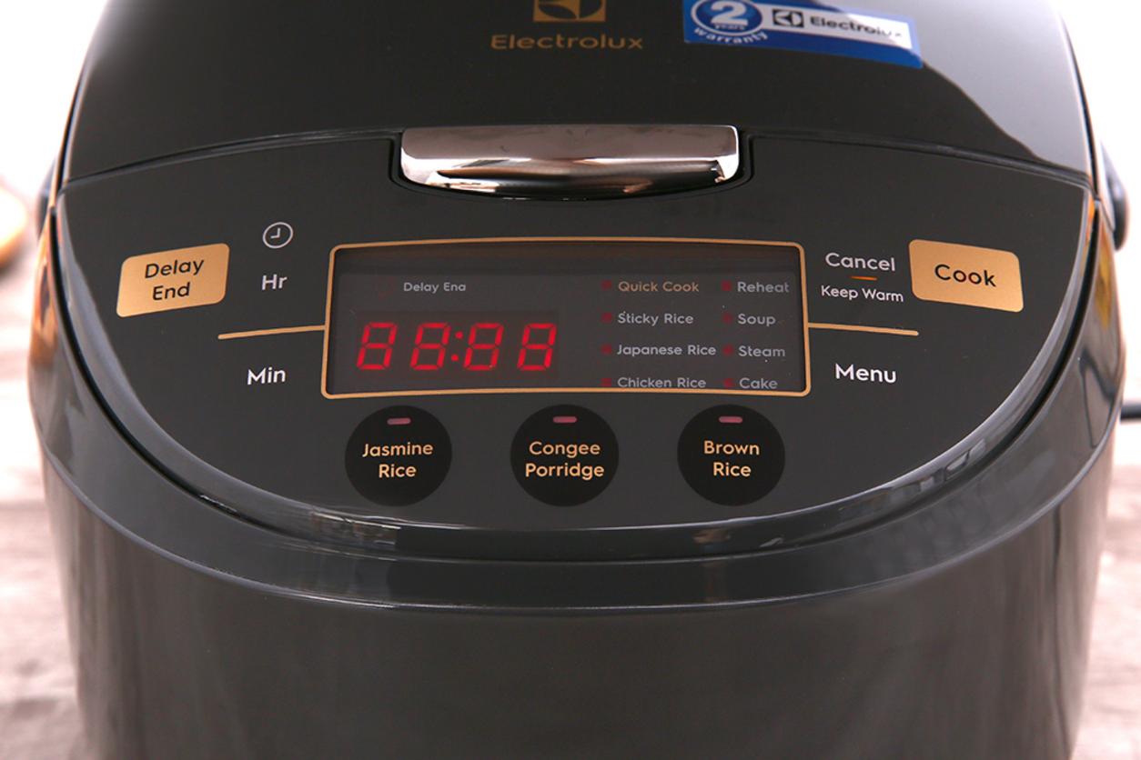 Tổng quan Nồi cơm điện tử 1 lít Electrolux E7RC1-550K