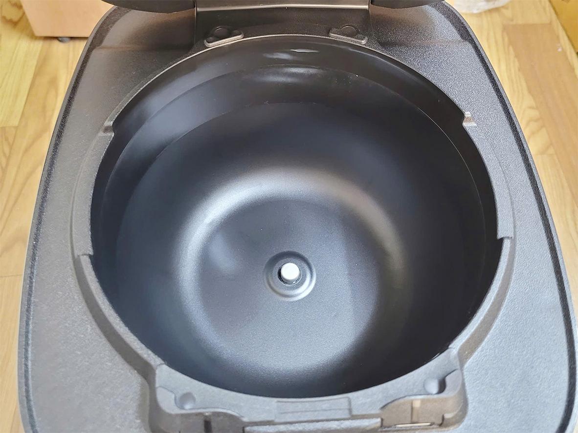 Tổng quan Nồi cơm điện tử cao tần áp suất kép Tiger JPB-W10W 1 lít