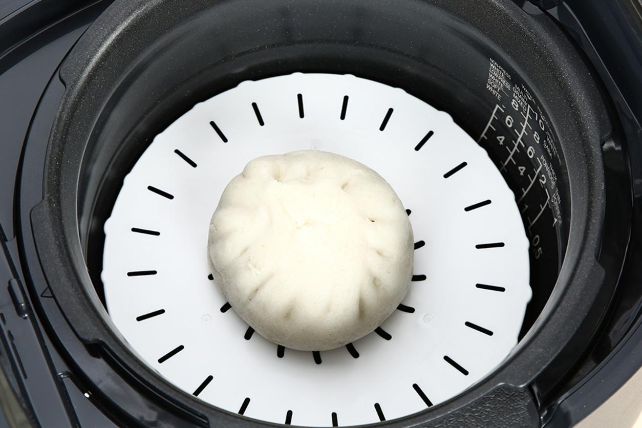 Tổng quan Nồi cơm điện tử cao tần Cuckoo CRP-LHTR1009F/BKSIVNCV
